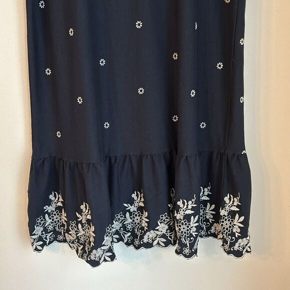 J. Jill Women’s The Date-Night Dress navy embroiderer short sleeve size med EUC - Picture 4 of 12